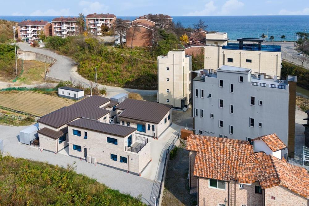 Gangneung Gyeongpo 345 Pool Villa Exteriér fotografie